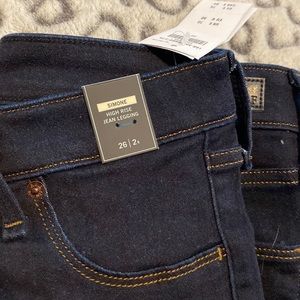 A&F Dark Wash Jegging